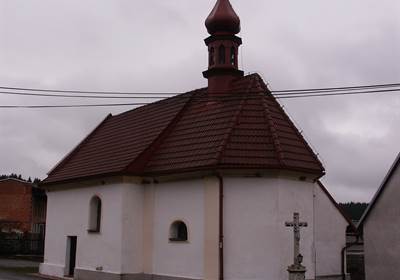 Kaple sv. Anny v Pivonicích