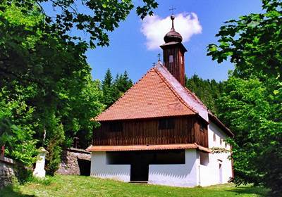 Kaple Nejsvětější Trojice ve Švařci